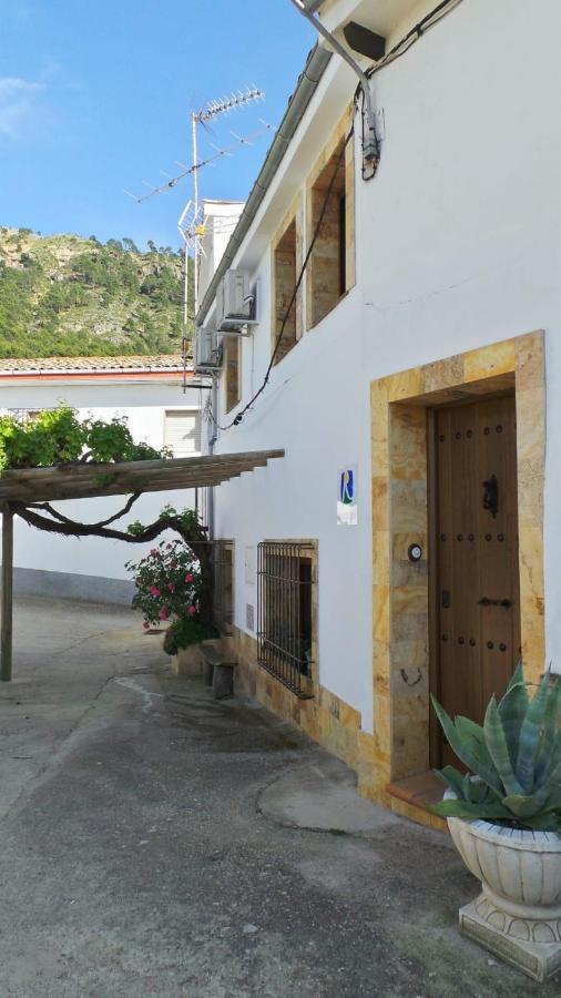 Holiday home Vivienda Rural Fuente De Gusarapos Burunchel